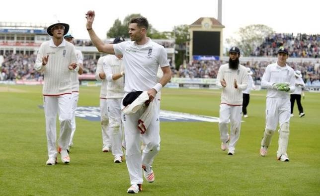 England o Australia na tsüngda asayaba Ivestec Ashes Test Series 3 buba Test asaya indang mezüngbuba anogo nung England bowler, James Anderson-i wicket 6 tashi agia par telok nem takok ngudaktsüba sülen par teloki asayadak toktsüba noksa nung angur.