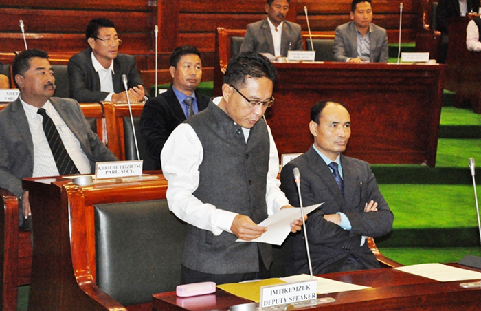 July 21, 2015 nü Nagaland Legislative Assembly session nung Deputy Speaker shimba sülen Congress MLA Imtikumzuk-i tepela o jembidang agiba noksa angur.