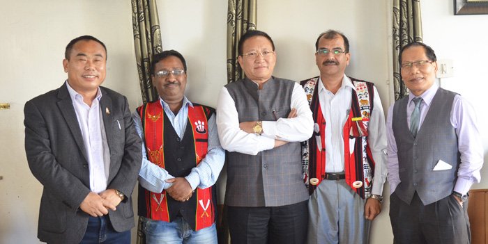 Nagaland CM, TR Zeliang den Anil Kumar, CE (construction) NEFR, Malegaon, Neiba Kronu, Parl Secy. aser Lalthara Advisor & Sr. Principal Secretary to CM nungertem agiba noksa angur.