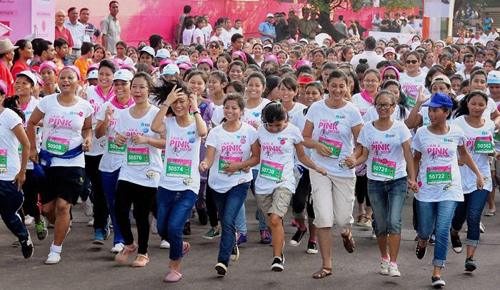 Guwahati nung Pinkathon Run sentong agi