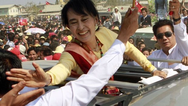 Linük temzüngi memela aka, ni Myanmar linük lenitsü: Suu Kyi