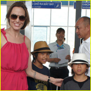 Angelina Jolie_N-Sons