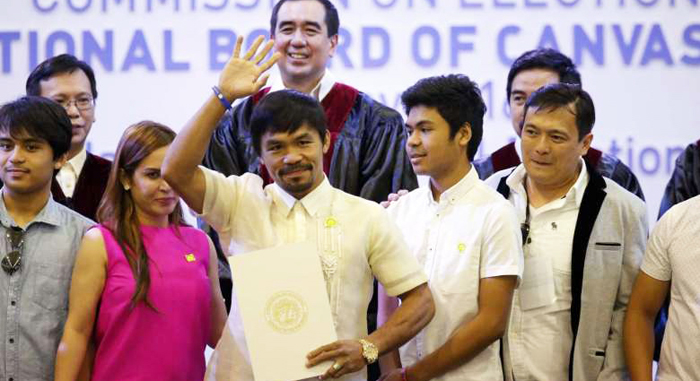 Philippines tsüngteper mongin, Pacquiao-i Senate menden ajangzüker